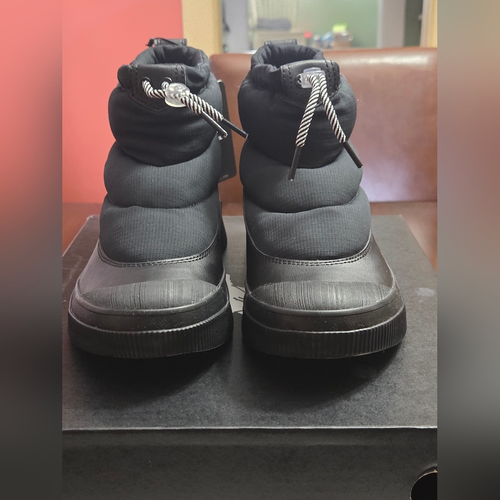 Sorel Out N About Boot Size 8.5